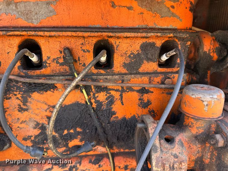 image for item EN2520 1934 Allis-Chalmers WC cultivator tractor