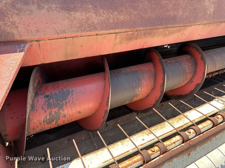 image for item ER8043 Hesston 6600 swather / windrower