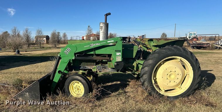 image for item ER8121 John Deere 2020 tractor