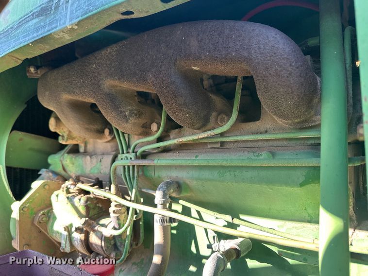 image for item ER8121 John Deere 2020 tractor