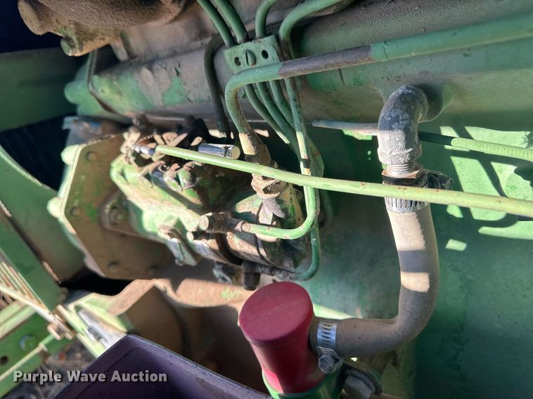 image for item ER8121 John Deere 2020 tractor