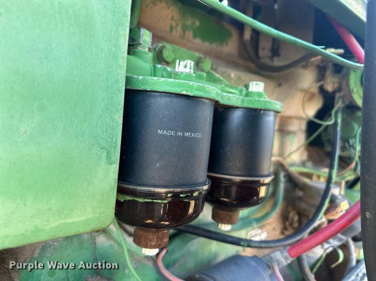 image for item ER8121 John Deere 2020 tractor