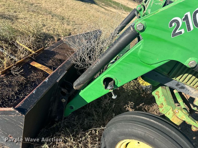 image for item ER8121 John Deere 2020 tractor