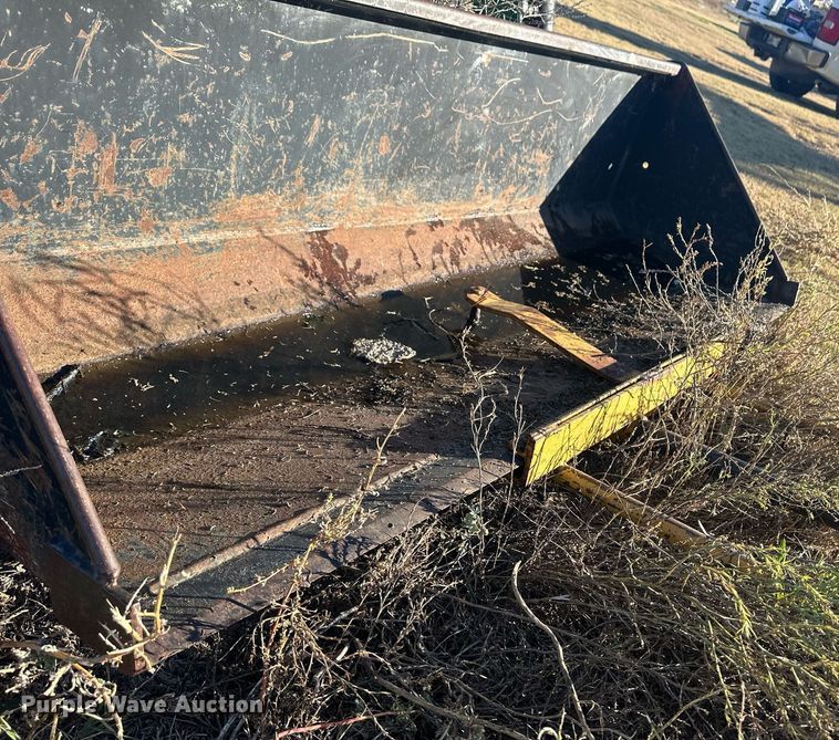 image for item ER8121 John Deere 2020 tractor