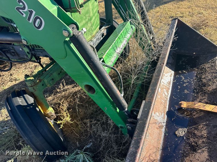 image for item ER8121 John Deere 2020 tractor