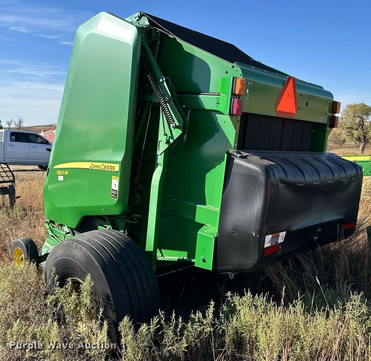 image for item ER8162 2018 John Deere 560M round baler