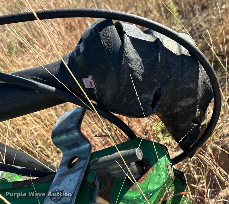 image for item ER8162 2018 John Deere 560M round baler