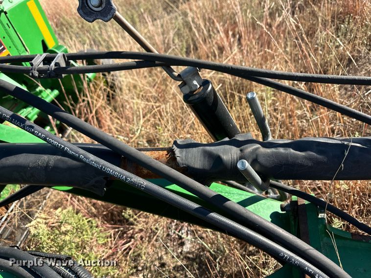 image for item ER8162 2018 John Deere 560M round baler