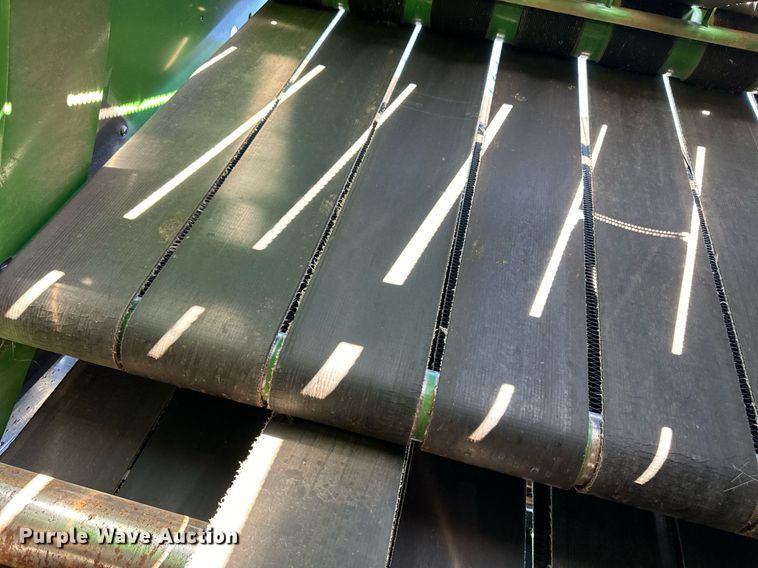 image for item ER8162 2018 John Deere 560M round baler