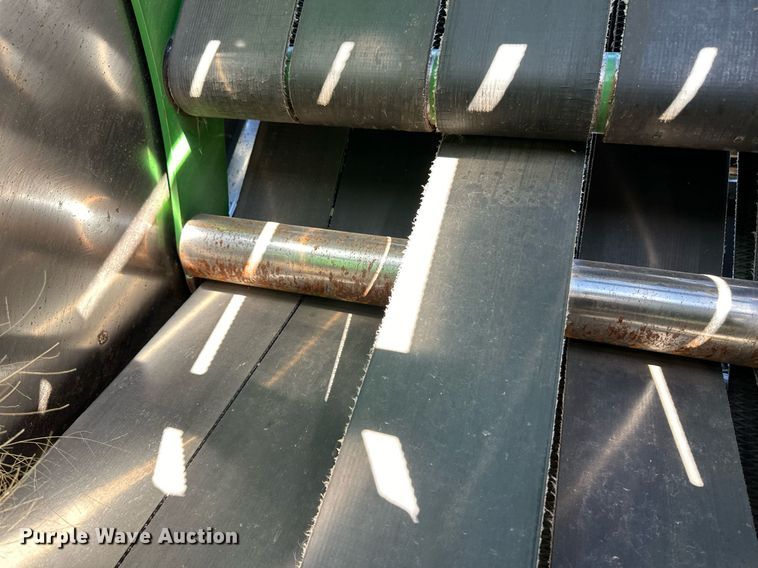 image for item ER8162 2018 John Deere 560M round baler