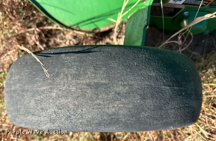 image for item ER8162 2018 John Deere 560M round baler