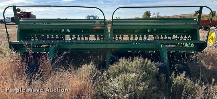image for item ER8164 John Deere 750 grain drill