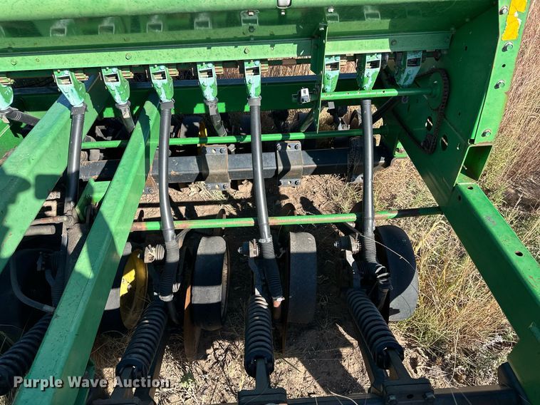 image for item ER8164 John Deere 750 grain drill