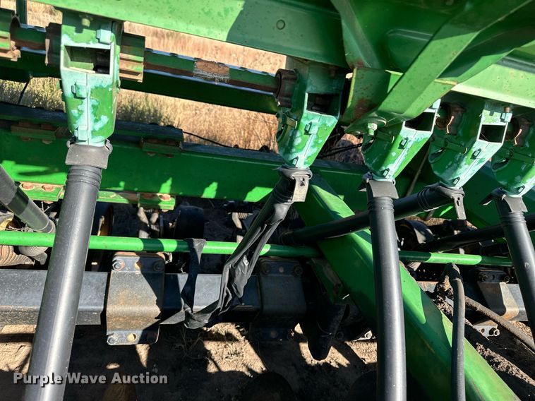 image for item ER8164 John Deere 750 grain drill