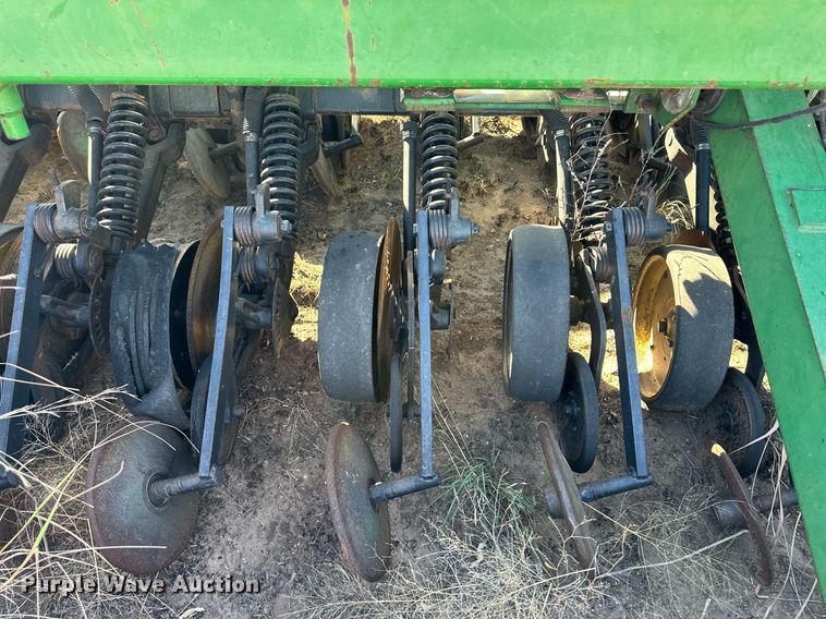 image for item ER8164 John Deere 750 grain drill