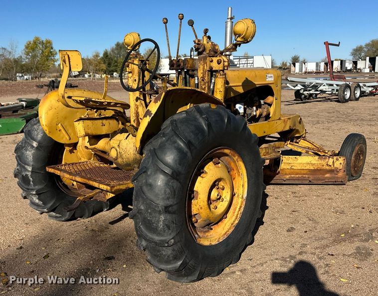 image for item ER8231 Allis Chalmers motor grader