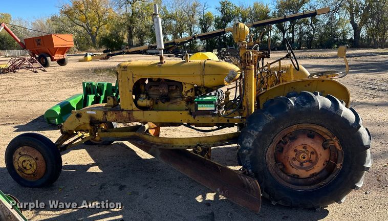 image for item ER8231 Allis Chalmers motor grader