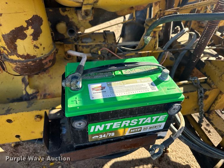 image for item ER8231 Allis Chalmers motor grader