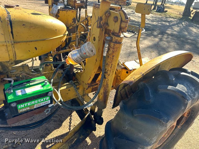 image for item ER8231 Allis Chalmers motor grader