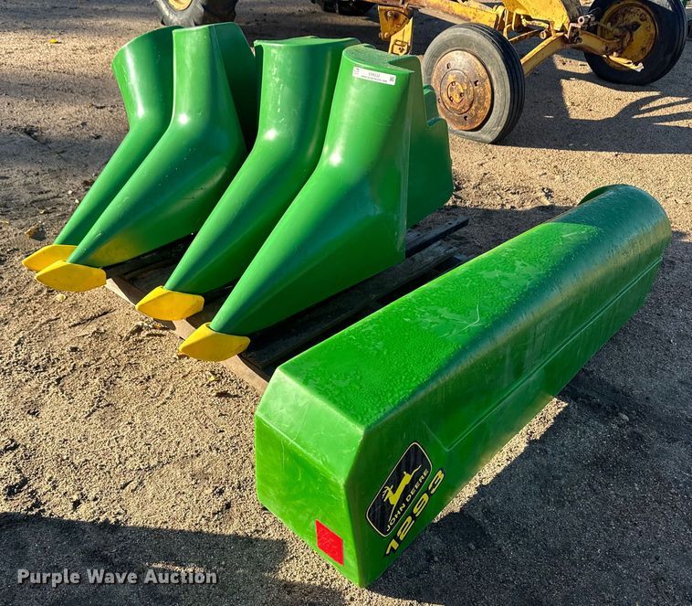 image for item ER8232 John Deere 1293 header parts