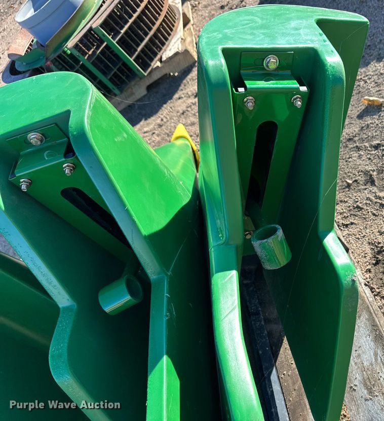 image for item ER8232 John Deere 1293 header parts