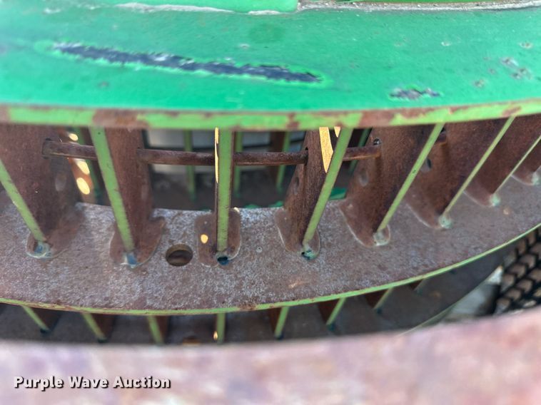 image for item ER8233 (2) sets of concaves