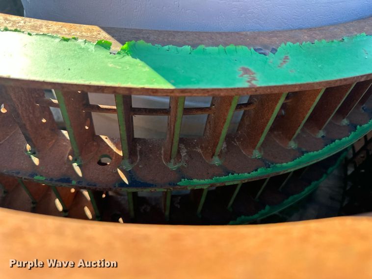 image for item ER8233 (2) sets of concaves