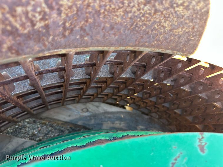 image for item ER8233 (2) sets of concaves