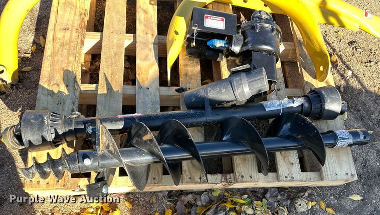 image for item ER8234 County Line three point auger