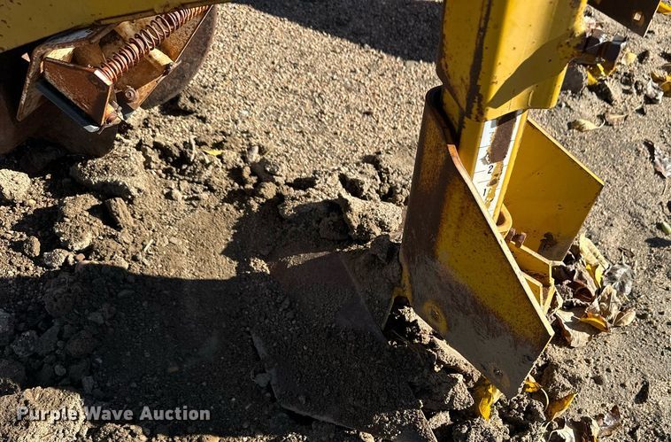 image for item ER8237 Row crop cultivator