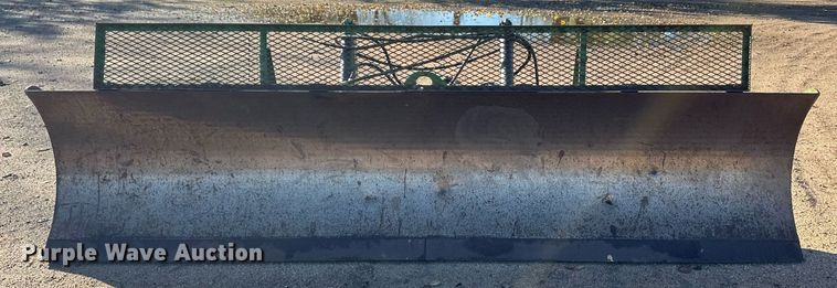 image for item ER8240 John Deere dozer blade