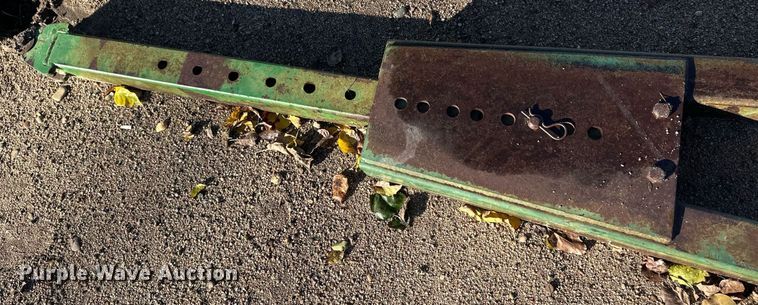 image for item ER8240 John Deere dozer blade