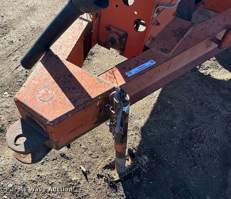 image for item ER8243 UFT grain cart