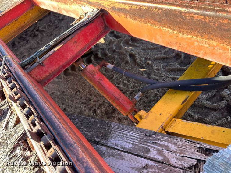 image for item ER8246 McKee Stack n' Mover hay stacker trailer