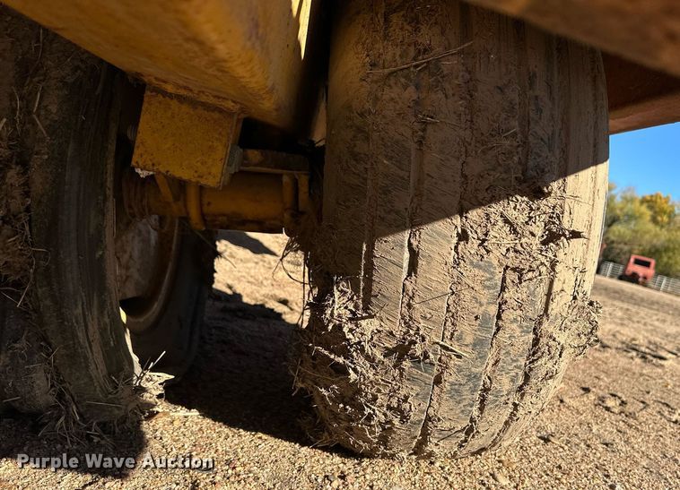 image for item ER8246 McKee Stack n' Mover hay stacker trailer