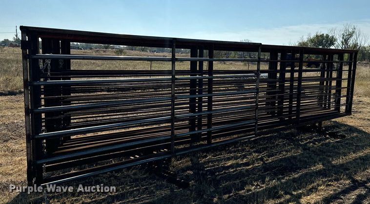 image for item IE9126 (10) metal cattle panels