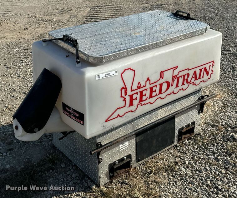 image for item JE9329 Feed Train cake feeder