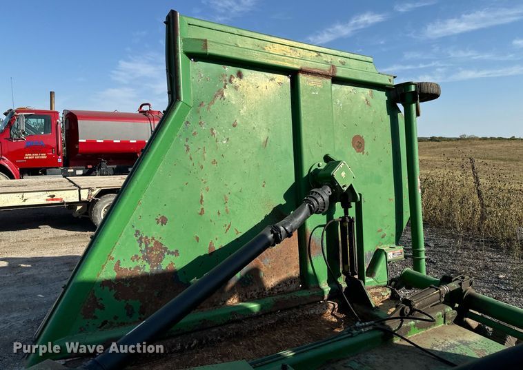 image for item JE9330 John Deere 2018 batwing rotary mower