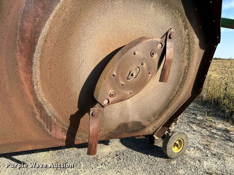 image for item JE9330 John Deere 2018 batwing rotary mower