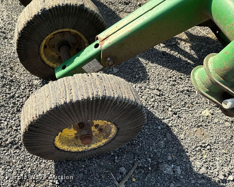 image for item JE9330 John Deere 2018 batwing rotary mower