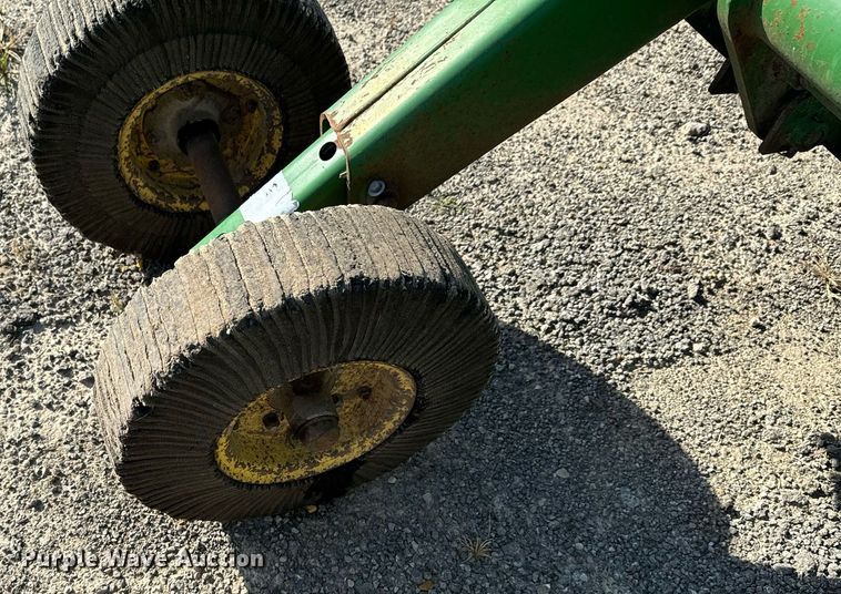 image for item JE9330 John Deere 2018 batwing rotary mower