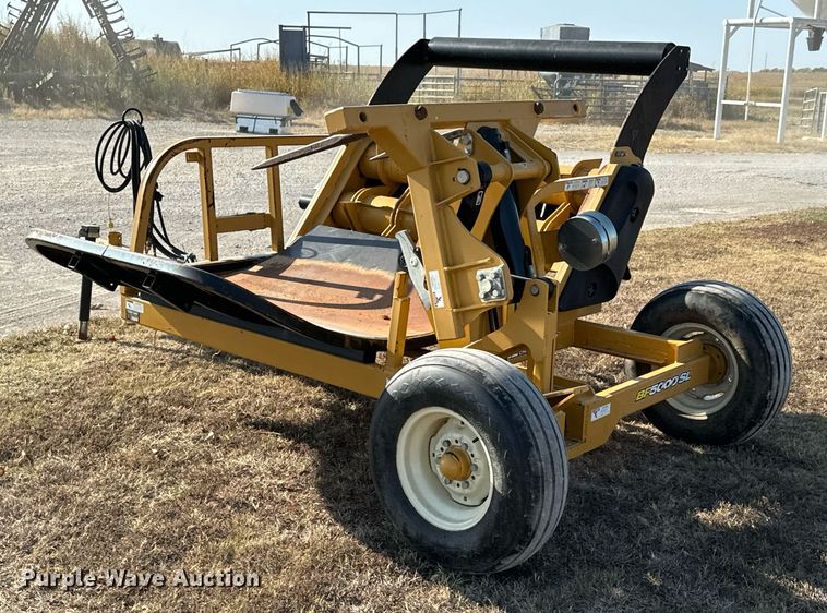 image for item JE9334 Tube Line BF5000SL bale feeder