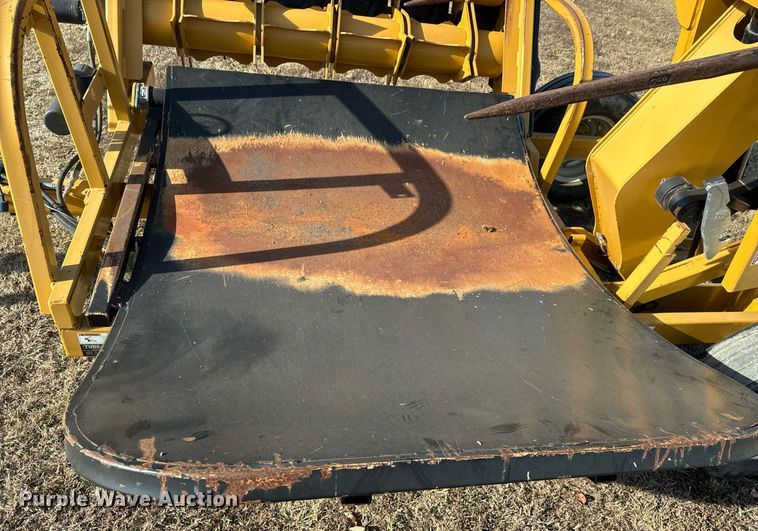 image for item JE9334 Tube Line BF5000SL bale feeder