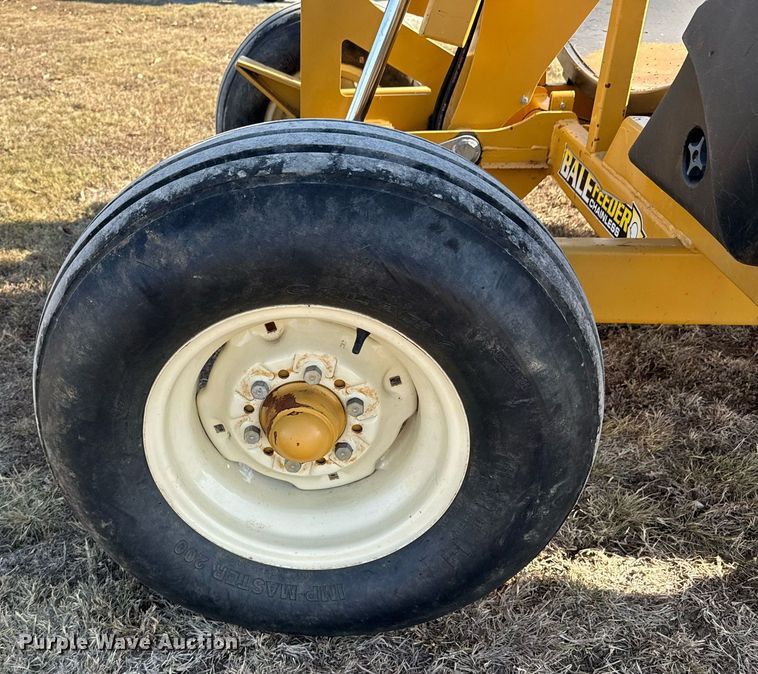 image for item JE9334 Tube Line BF5000SL bale feeder