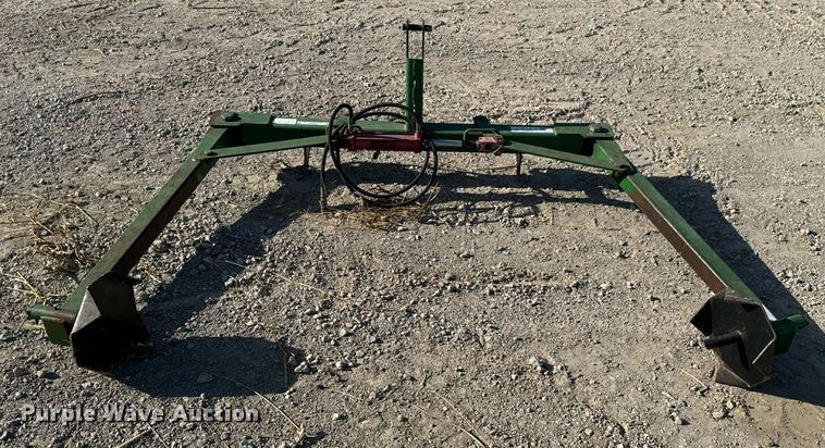 image for item JE9336 Tri-L Manufacturing bale unroller