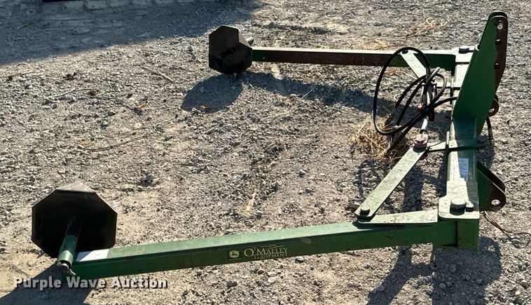 image for item JE9336 Tri-L Manufacturing bale unroller