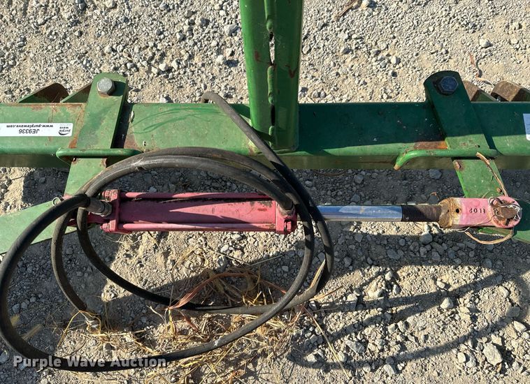 image for item JE9336 Tri-L Manufacturing bale unroller