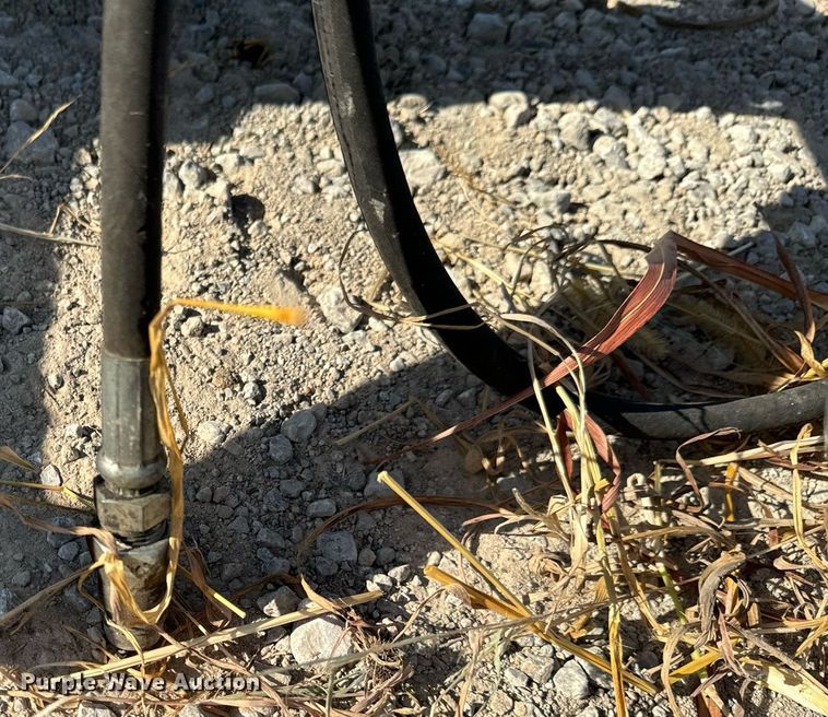 image for item JE9336 Tri-L Manufacturing bale unroller