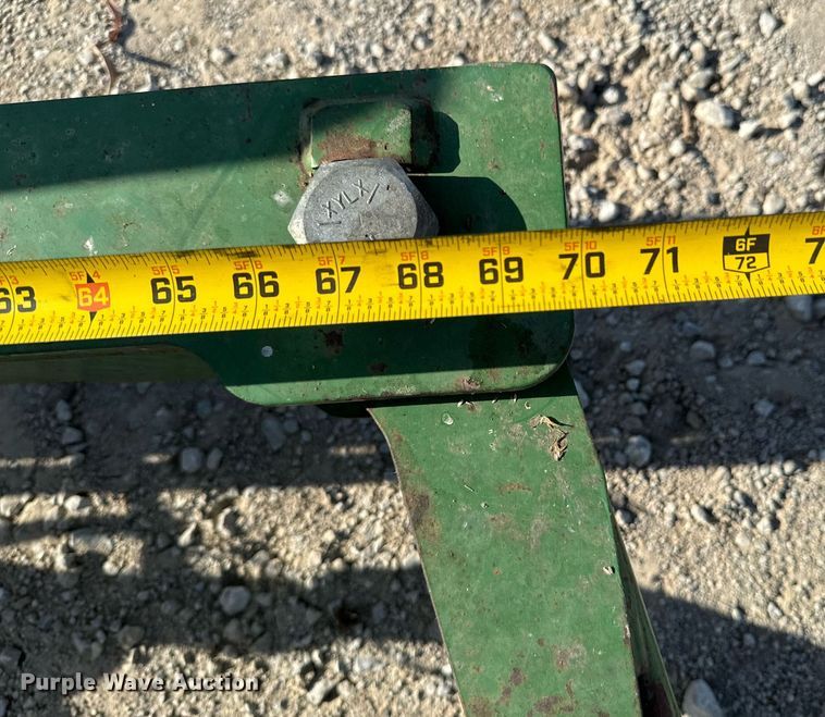 image for item JE9336 Tri-L Manufacturing bale unroller