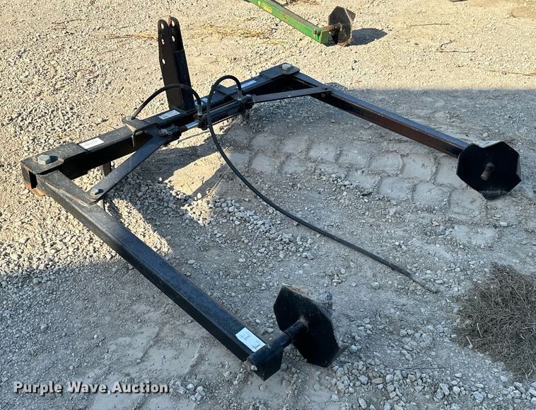 image for item JE9337 Tri-L Manufacturing bale unroller